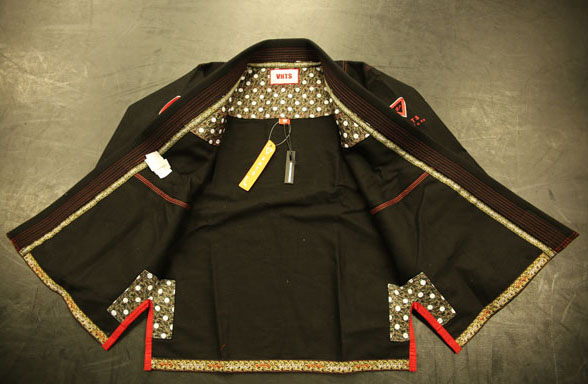 VHTS 柔術衣 YAYOI 黒 sold out « ショップ | Las-Conchas 